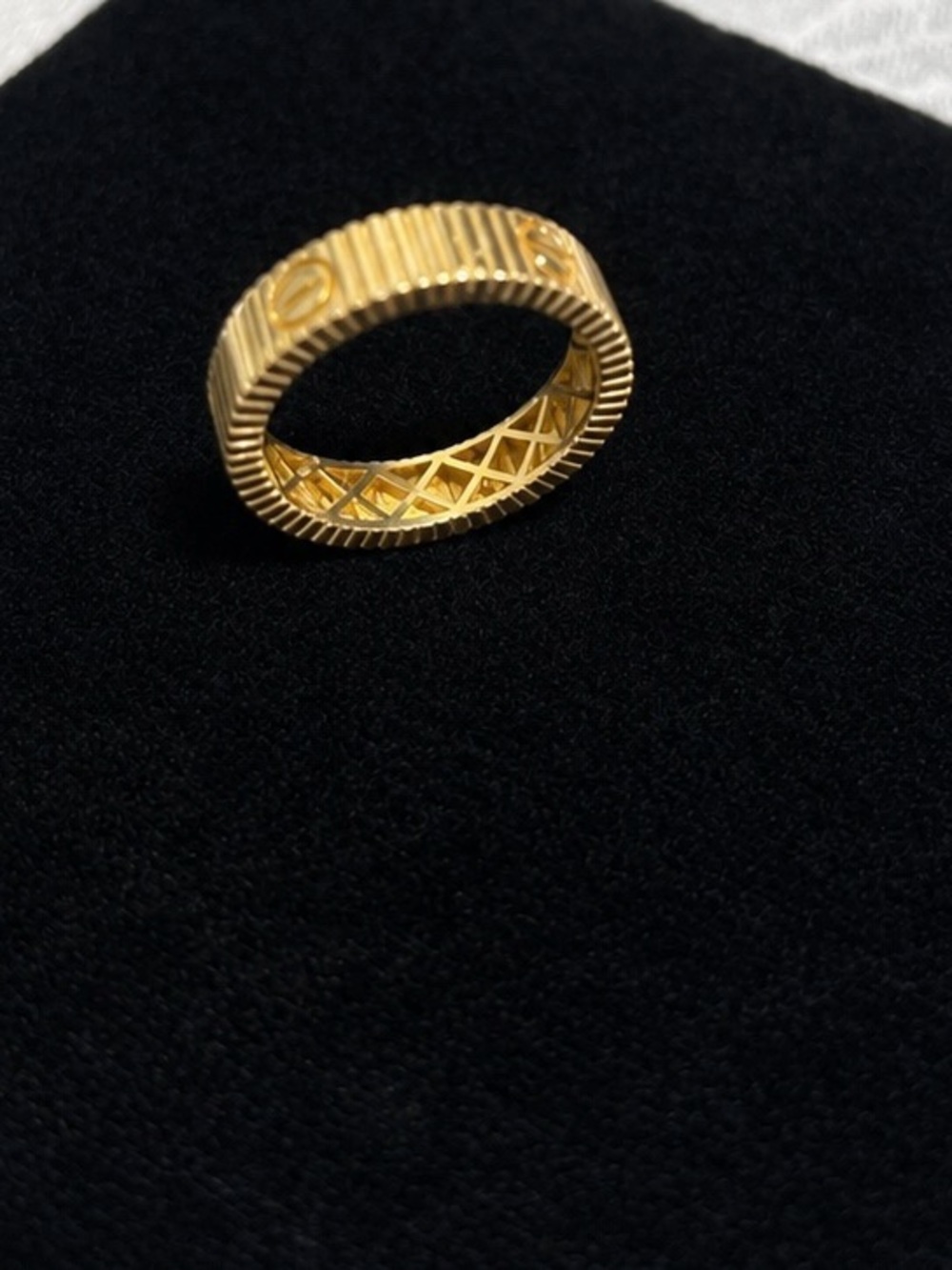 18K Solid Gold Designer-Inspired Ribbed Ring | Size 6.5